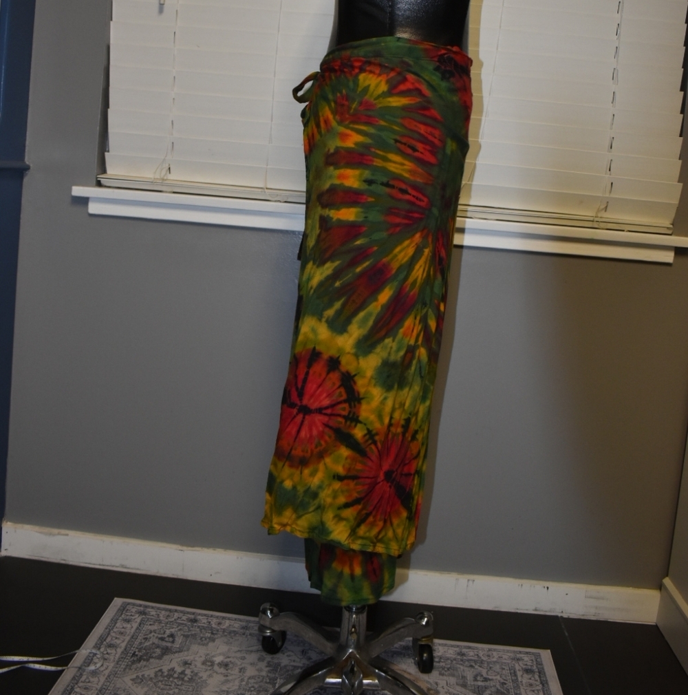 Tie-Dye Midi Skirt - Picture 4 of 5